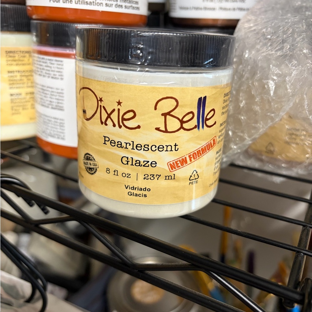 Dixie Belle Pearlescent Glaze - Cream